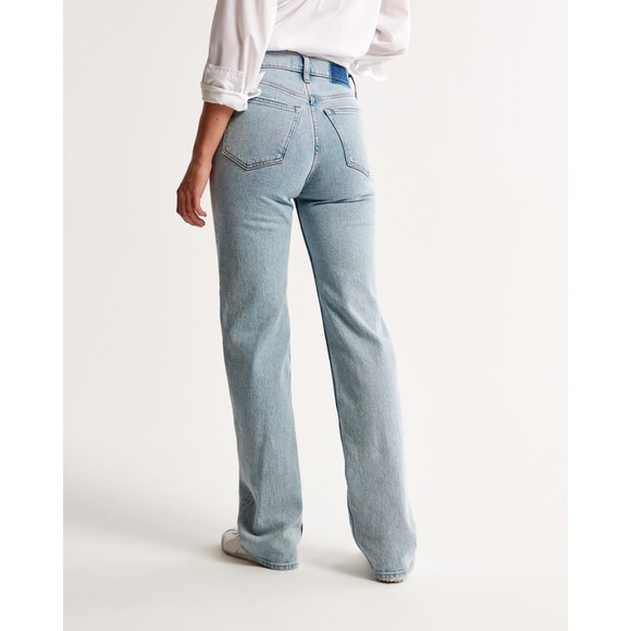 Abercrombie 90s High Rise Relaxed Jeans Size 4R Light‎ Wash Vintage Fit - Picture 3 of 7